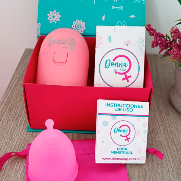 Personal Kit Donna Cup Rosa • TALLA S •